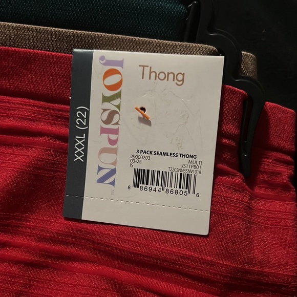 Multi color pack of plus size thongs - Picture 3 of 3